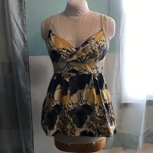 Cotton multi print tank with tie back.